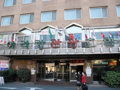 Отель Ramada Encore By Wyndham Busan Station Экстерьер фото